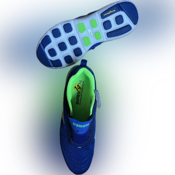 NWT Sketcher's Hyper Burst GoodYear Men's Running/Walking Shoes - Picture 4 of 6